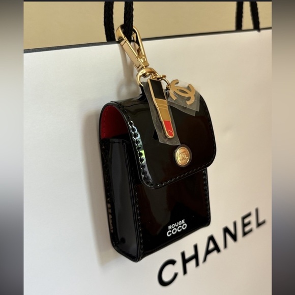 Black Patent Rouge Coco Pouch - Picture 1 of 10